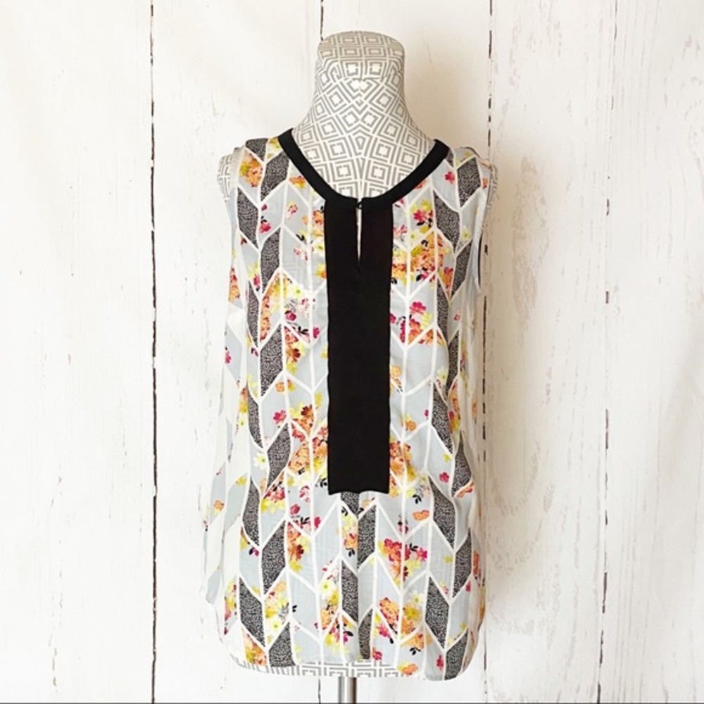 CAbi #249 Sleeveless Blouse Size XS